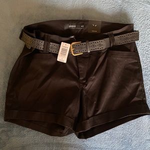 The perfect black shorts for any occasion